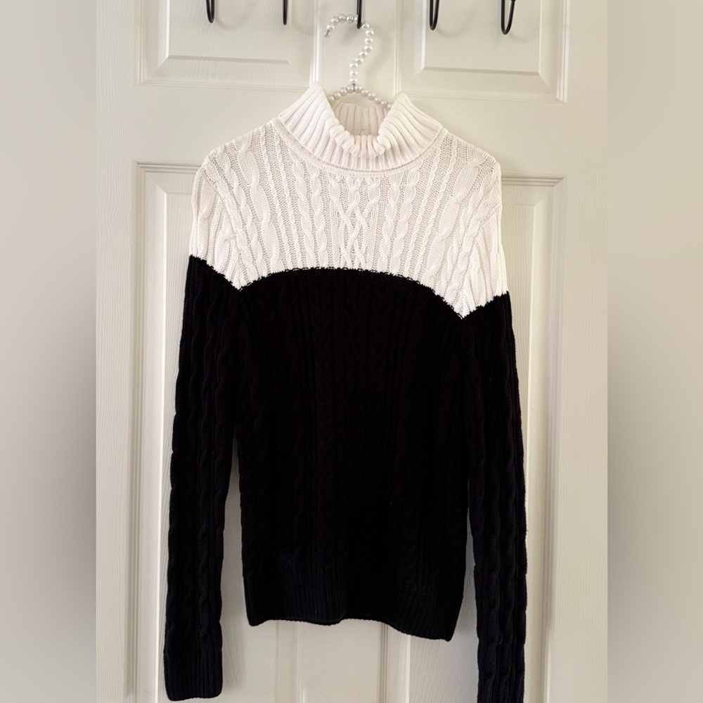Black and White Cotton Sweater. Flattering fit.